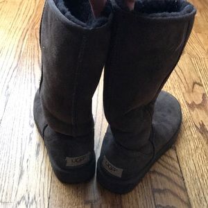 Tall UGGS